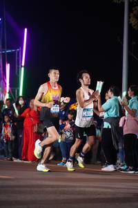 BIB: 40635, 574, 4240
                            <button type="button" onclick="openModal(20195345)" class="btn btn-primary btn-sm float-right btn-popup" data-toggle="modal" data-target=".modal-high-quality">
                        <i class="fas fa-shopping-cart"></i> Add to Cart
                    </button>
                                            <button type="button" onclick="isThisMe(20195345, true)" class="btn btn-success btn-sm float-right btn-popup btn-isme hidden" data-toggle="tooltip" data-placement="bottom" title="นี่คือรูปของคุณใช่ไหม คลิกที่นี่เพื่อเอาเข้าอัลบั้ม">
                        <i class="fas fa-plus"></i> Add to album
                    </button>
                    <button type="button" onclick="isThisMe(20195345, false)" class="btn btn-warning btn-sm float-right btn-popup btn-isnotme hidden">
                        <i class="fas fa-ban"></i> Remove from album
                    </button>